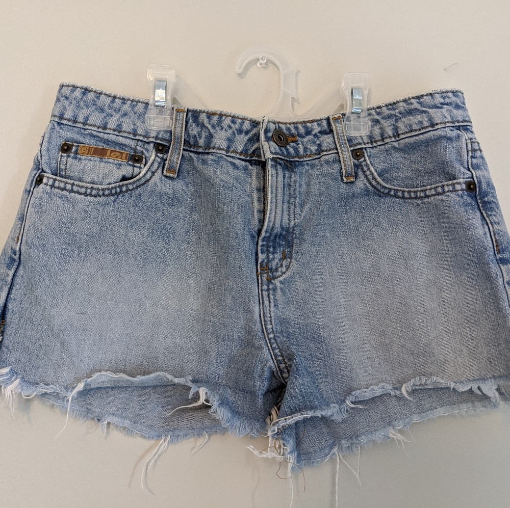Cut off shorts